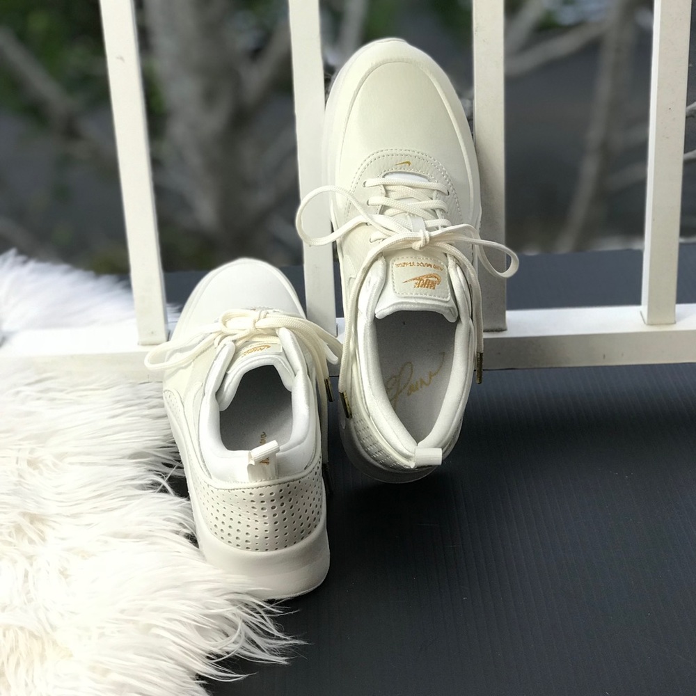 NWT Nike Air Max Thea PRM QS Summit White WMNS - Picture 6 of 8